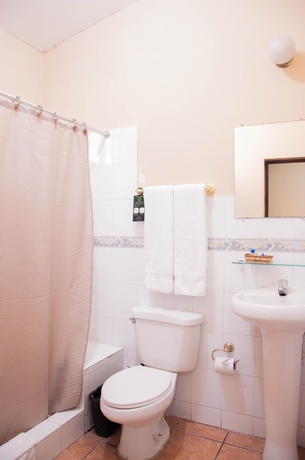 Imagen de la habitación del Hotel La Posada Del Angel, San Salvador. Foto 9