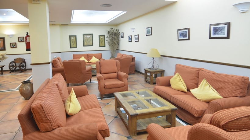 Imagen de los interiores del Hotel La Posada Del Conde. Foto 18