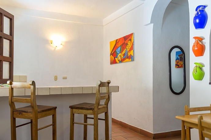 Imagen de la habitación del Hotel La Posada Del Sol. Foto 14