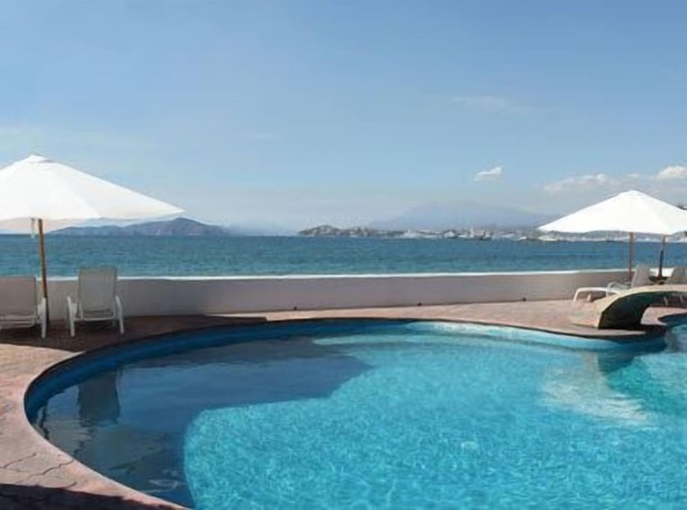 Imagen de la piscina del Hotel La Posada, Manzanillo. Foto 19