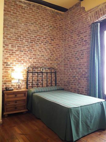 Imagen de la habitación del Hotel La Posada Regia. Foto 16