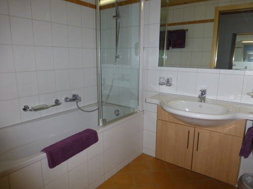 Imagen de la habitación del Hotel La Prairie. Foto 15