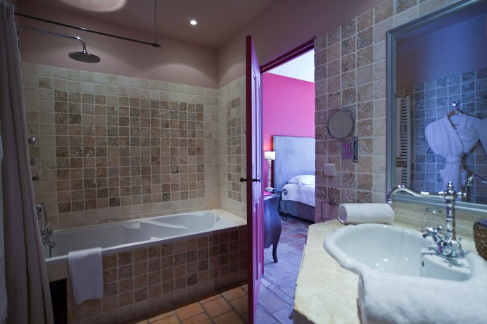 Imagen general del Hotel La Pr&eacute;v&ocirc;t&eacute;. Foto 4