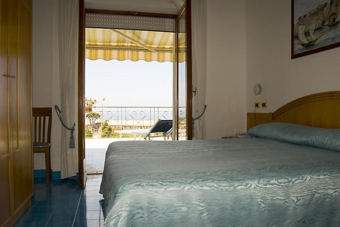 Imagen de la habitación del Hotel La Primavera. Foto 5