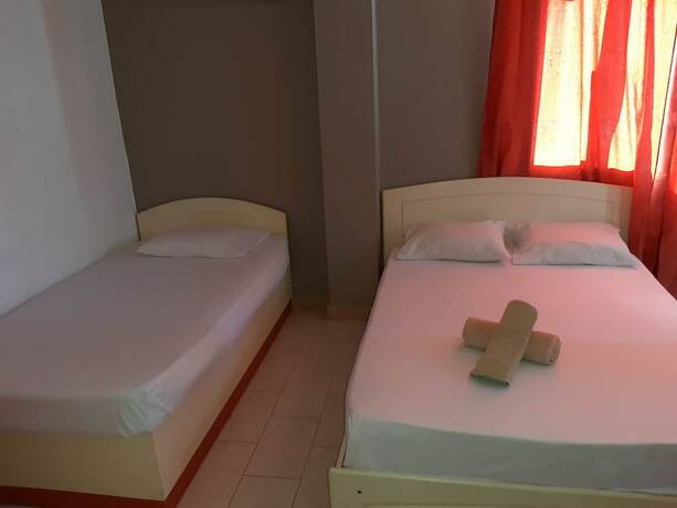 Imagen de la habitación del Hotel La Primerose. Foto 16