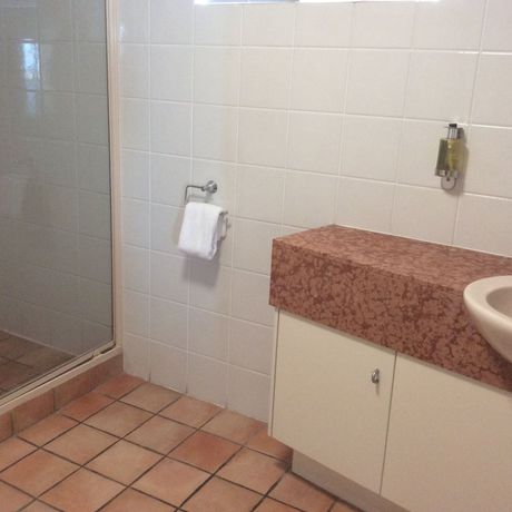Imagen de la habitación del Hotel La Promenade. Foto 3
