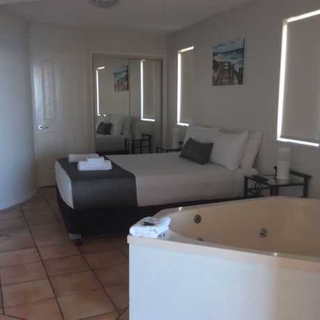 Imagen de los exteriores del Hotel La Promenade. Foto 14