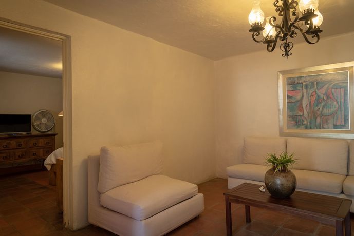 Imagen de la habitación del Hotel La Provence Restaurant and Boutique. Foto 4