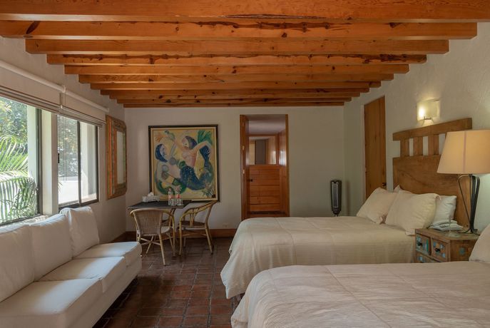 Imagen de la habitación del Hotel La Provence Restaurant and Boutique. Foto 13