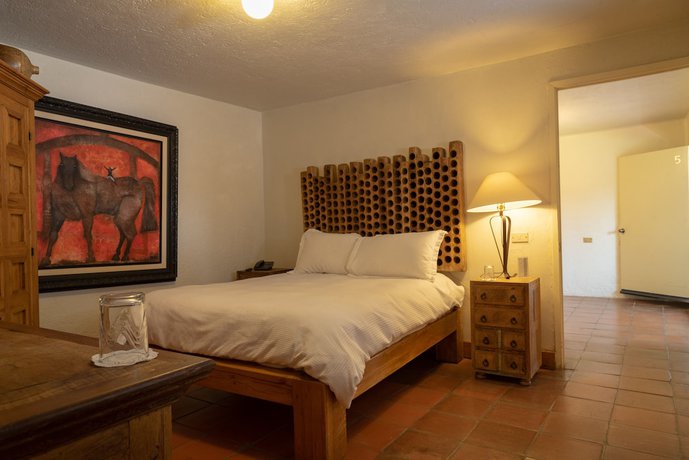 Imagen de la habitación del Hotel La Provence Restaurant and Boutique. Foto 14