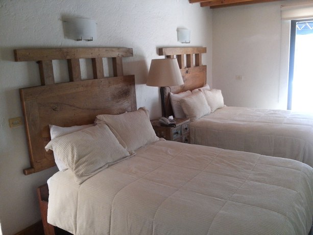 Imagen de la habitación del Hotel La Provence Restaurant and Boutique. Foto 15