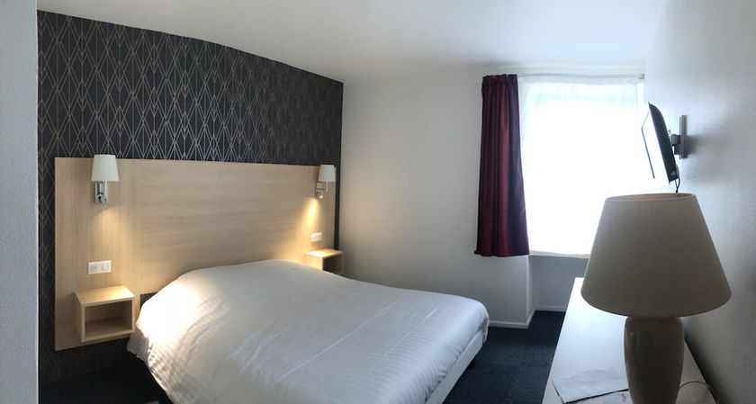 Imagen de la habitación del Hotel La Pyramide. Foto 2