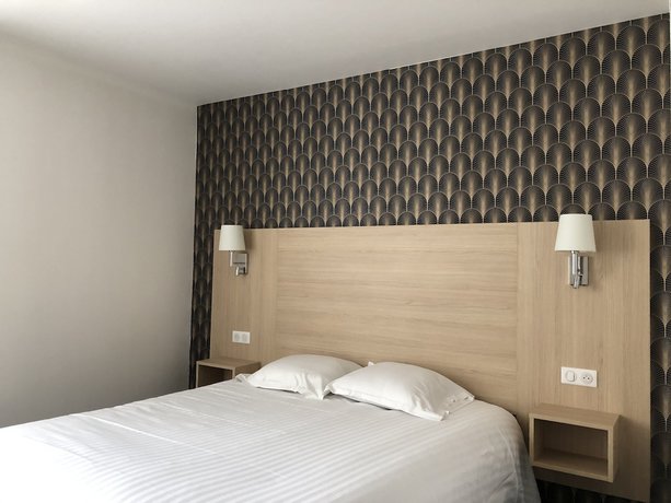 Imagen de la habitación del Hotel La Pyramide. Foto 8