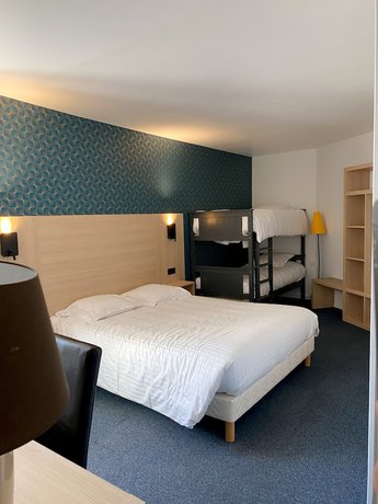 Imagen de la habitación del Hotel La Pyramide. Foto 10