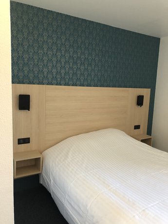 Imagen de la habitación del Hotel La Pyramide. Foto 13