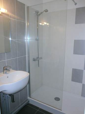 Imagen de la habitación del Hotel La Pyramide. Foto 15