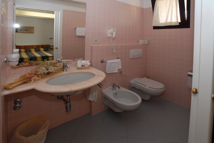 Imagen de la habitación del Hotel La Querceta. Foto 3