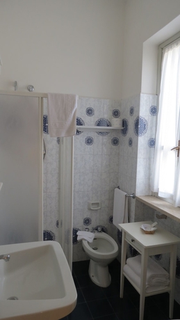 Imagen de la habitación del Hotel La Quiete Park. Foto 15