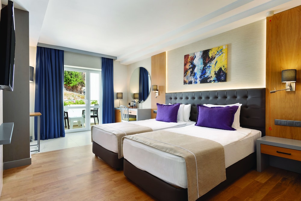 Imagen de la habitación del Hotel La Quinta By Wyndham Bodrum. Foto 6