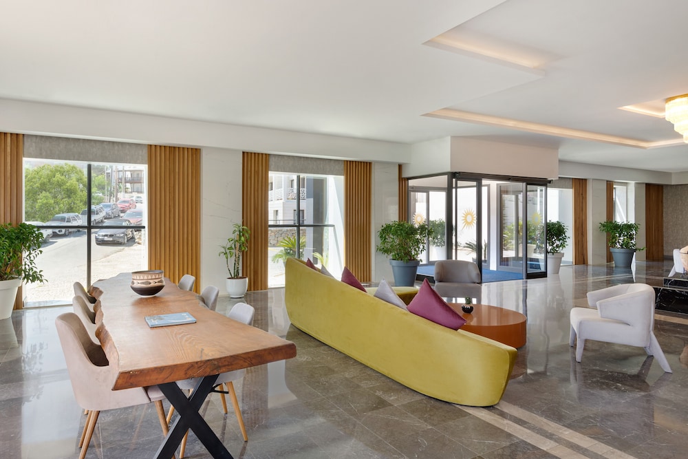 Imagen de los interiores del Hotel La Quinta By Wyndham Bodrum. Foto 20