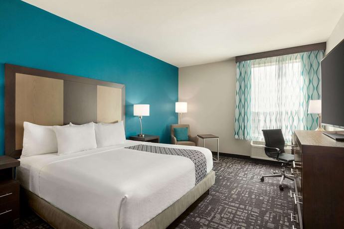 Imagen de la habitación del Hotel La Quinta By Wyndham Gainesville. Foto 4