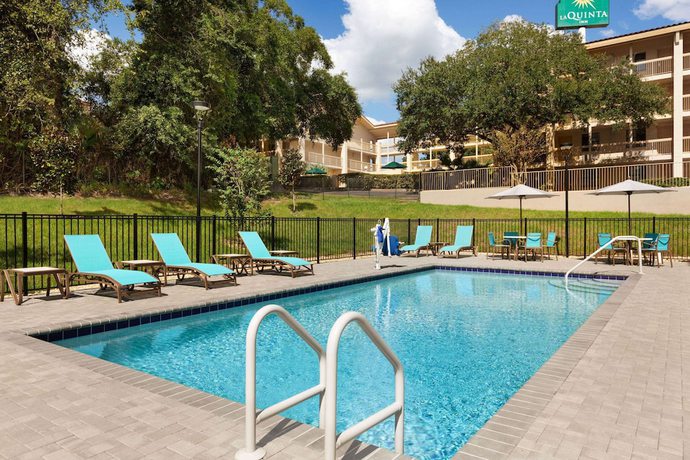 Imagen de la piscina del Hotel La Quinta By Wyndham Gainesville. Foto 18