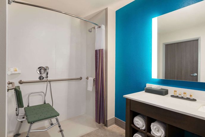 Imagen de la habitación del Hotel La Quinta By Wyndham Gainesville. Foto 9