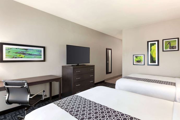 Imagen de la habitación del Hotel La Quinta By Wyndham Gainesville. Foto 11