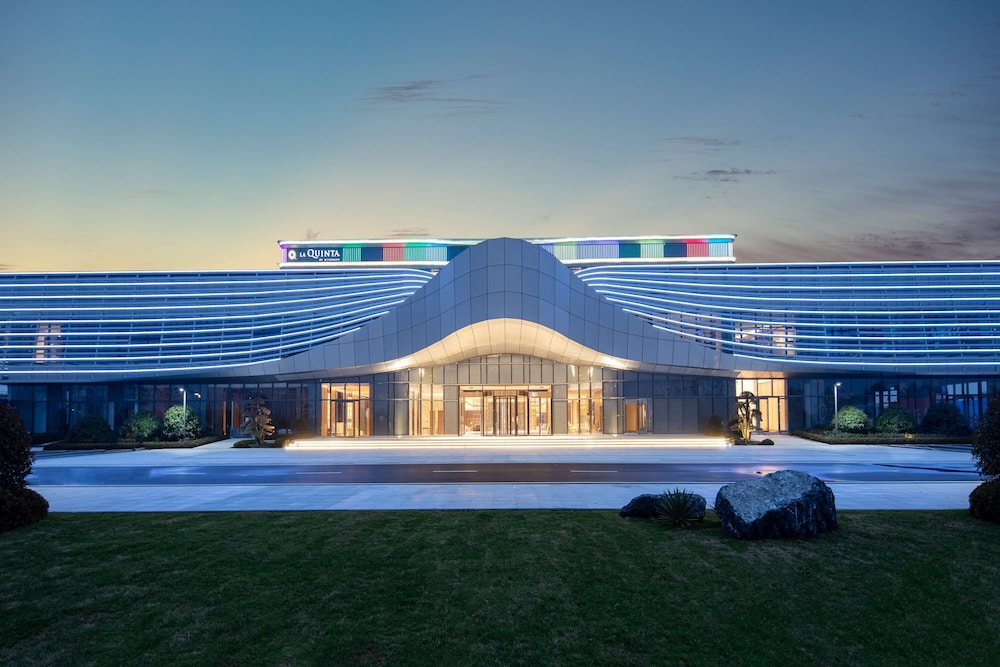 Imagen general del Hotel La Quinta By Wyndham Weifang South. Foto 1