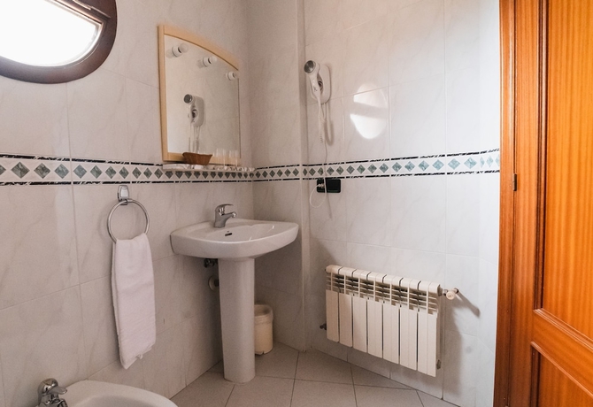 Imagen de la habitación del Hotel La Quinta Del Nar. Foto 18
