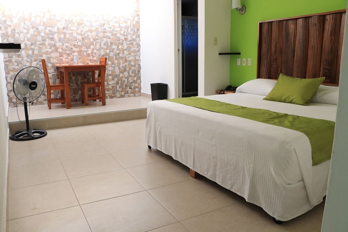 Imagen de la habitación del Hotel La Quinta Exxpres. Foto 8