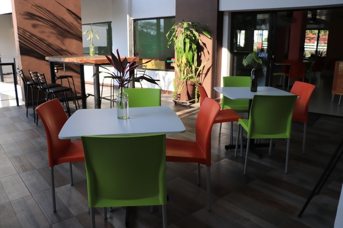 Imagen de la habitación del Hotel La Quinta Exxpres. Foto 12