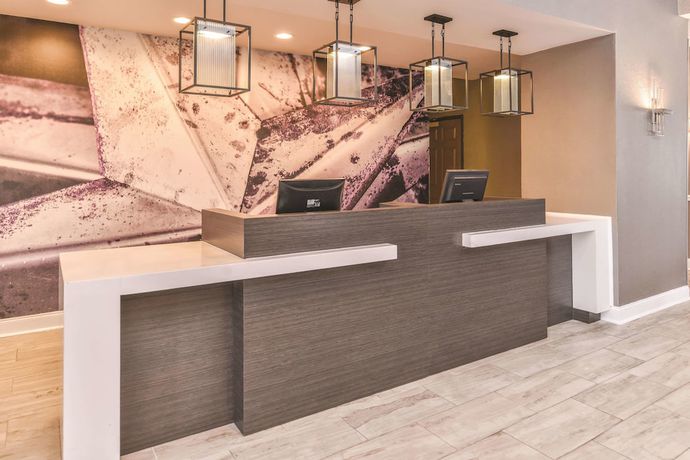 Imagen de los interiores del Hotel La Quinta Inn And Suites By Wyndham Abilene Mall. Foto 19