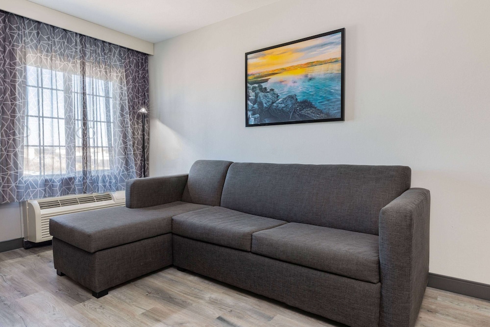Imagen de la habitación del Hotel La Quinta Inn And Suites By Wyndham Ardmore. Foto 9