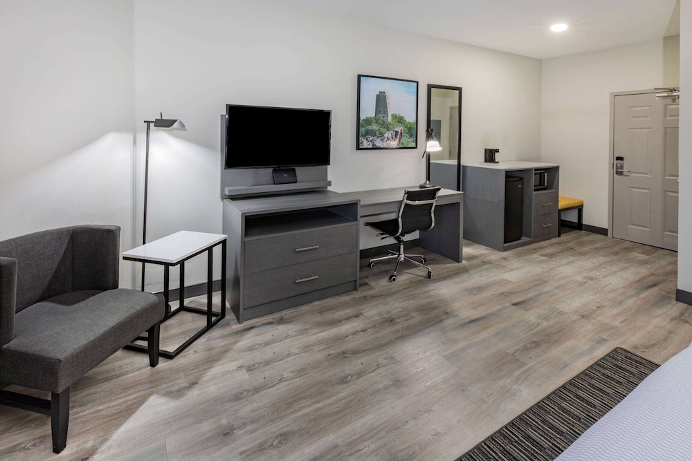 Imagen de la habitación del Hotel La Quinta Inn And Suites By Wyndham Ardmore. Foto 10