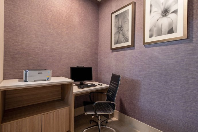 Imagen de los interiores del Hotel La Quinta Inn And Suites By Wyndham Atlanta Stockbridge. Foto 15
