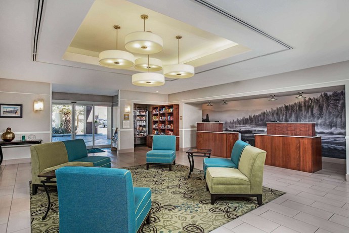 Imagen de los interiores del Hotel La Quinta Inn And Suites By Wyndham Bakersfield North. Foto 18