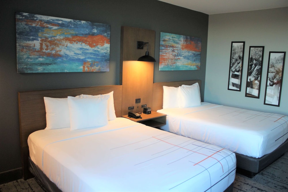Imagen de la habitación del Hotel La Quinta Inn And Suites By Wyndham Bardstown. Foto 9