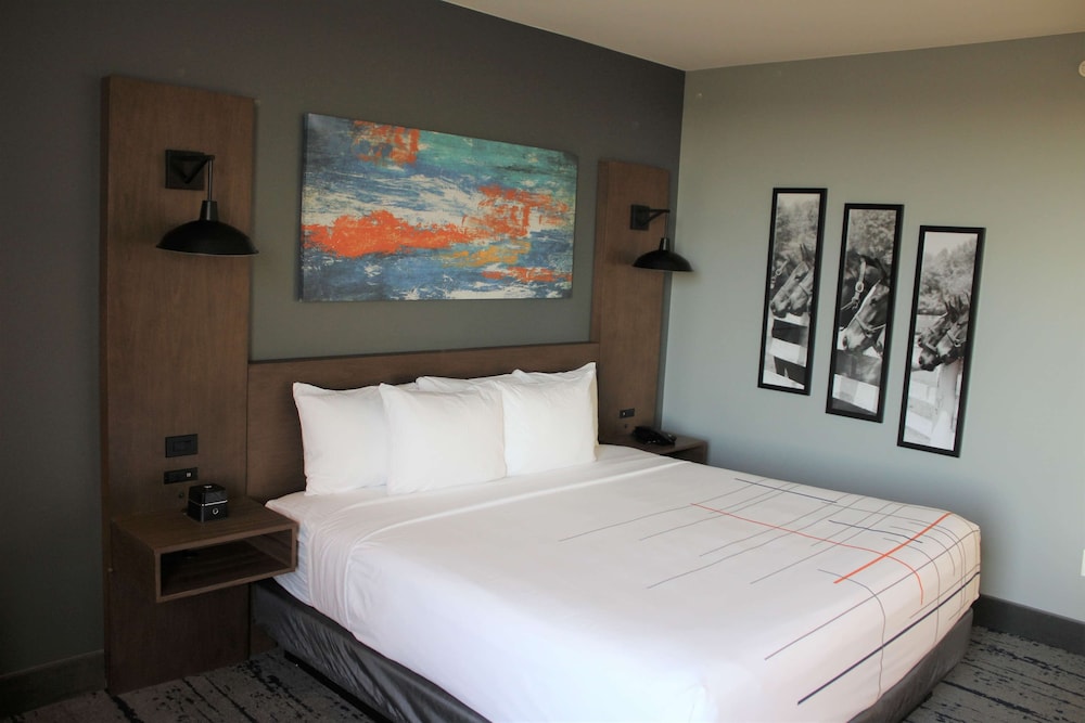 Imagen de la habitación del Hotel La Quinta Inn And Suites By Wyndham Bardstown. Foto 10