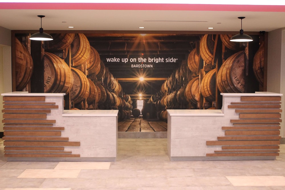 Imagen de los interiores del Hotel La Quinta Inn And Suites By Wyndham Bardstown. Foto 12