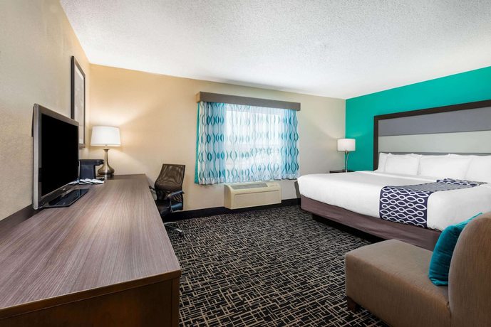 Imagen de la habitación del Hotel La Quinta Inn And Suites By Wyndham Batavia. Foto 16