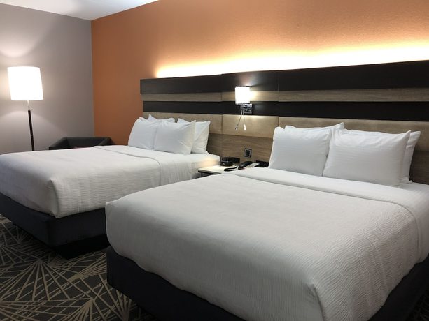 Imagen de la habitación del Hotel La Quinta Inn And Suites By Wyndham Branson. Foto 12