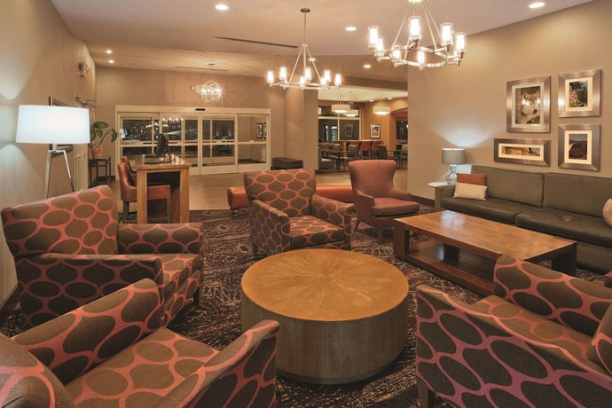 Imagen de los interiores del Hotel La Quinta Inn And Suites By Wyndham Butte. Foto 13