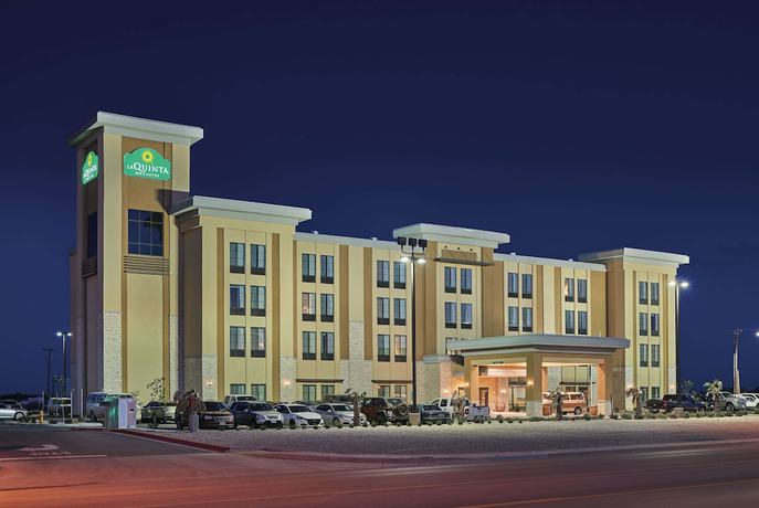 Imagen general del Hotel La Quinta Inn And Suites By Wyndham Carlsbad. Foto 1