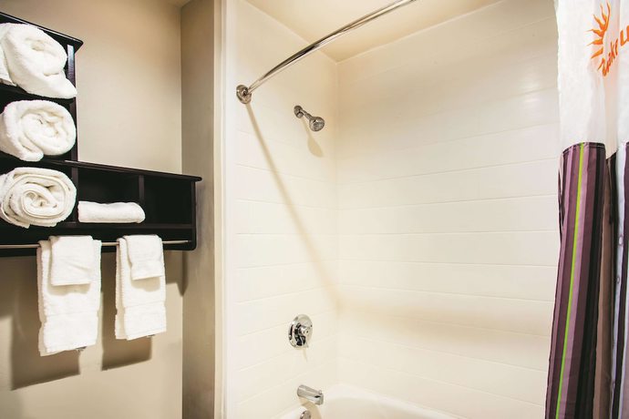 Imagen de la habitación del Hotel La Quinta Inn And Suites By Wyndham Cincinnati Ne - Mason. Foto 18