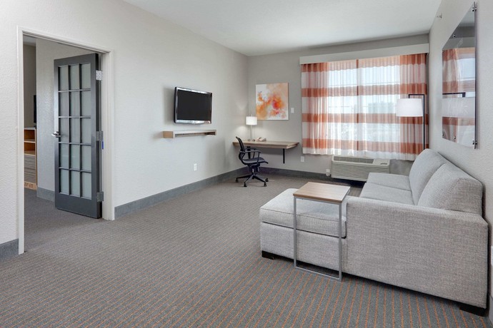 Imagen de la habitación del Hotel La Quinta Inn And Suites By Wyndham Dallas Love Field. Foto 3