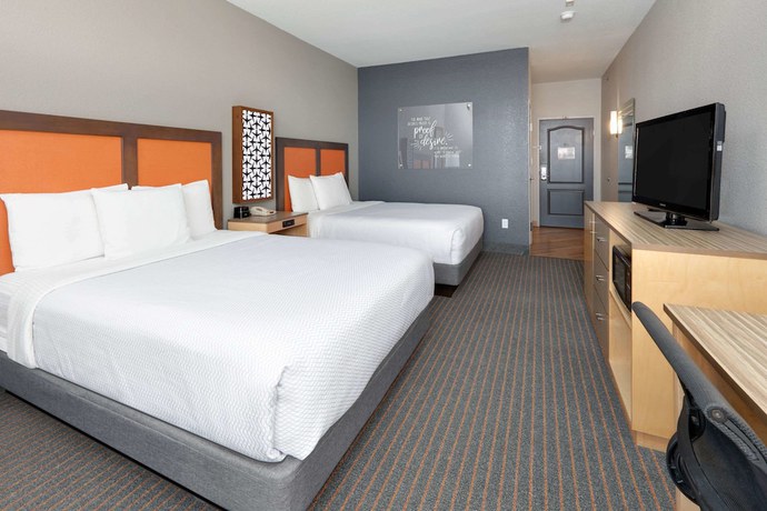 Imagen de la habitación del Hotel La Quinta Inn And Suites By Wyndham Dallas Love Field. Foto 4