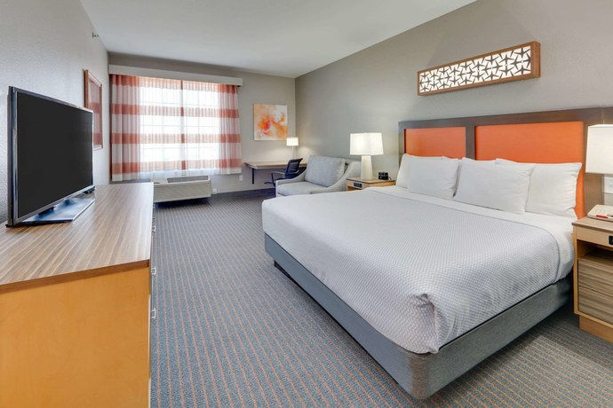 Imagen de la habitación del Hotel La Quinta Inn And Suites By Wyndham Dallas Love Field. Foto 6