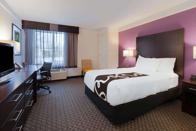 Imagen de la habitación del Hotel La Quinta Inn And Suites By Wyndham Detroit Utica. Foto 6