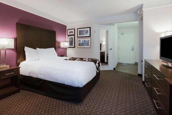 Imagen de la habitación del Hotel La Quinta Inn And Suites By Wyndham Detroit Utica. Foto 7